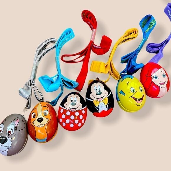 DISNEY PARKS EASTER EGG LANYARD - Picture 1 of 3